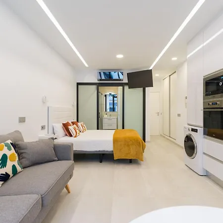 Apartment By Canteras Beach, Gran Canaria